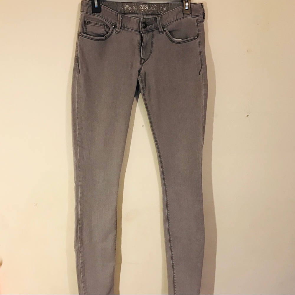 Express 🌹| Gray Skinny Jean
